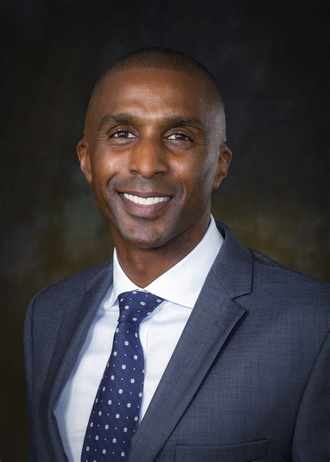 Edwin R. Cadet, MD | Sports Medicine & Arthroscopy