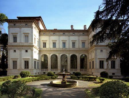 Villa Farnesina: Stunning Renaissance Architecture & Frescos