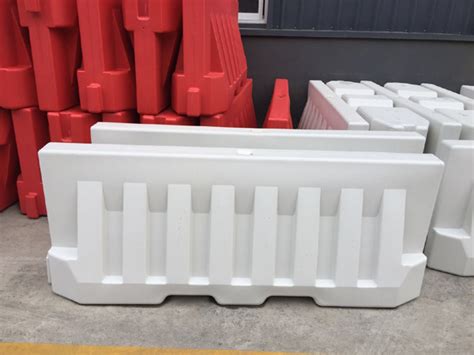 Plastic Jersey Barriers, Plastic Jersey Barrier Manufacturer & Supplier