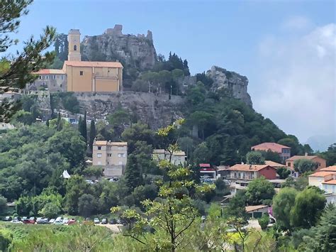 Thursday Doors in Eze, France – ThatTravelLadyInHerShoes