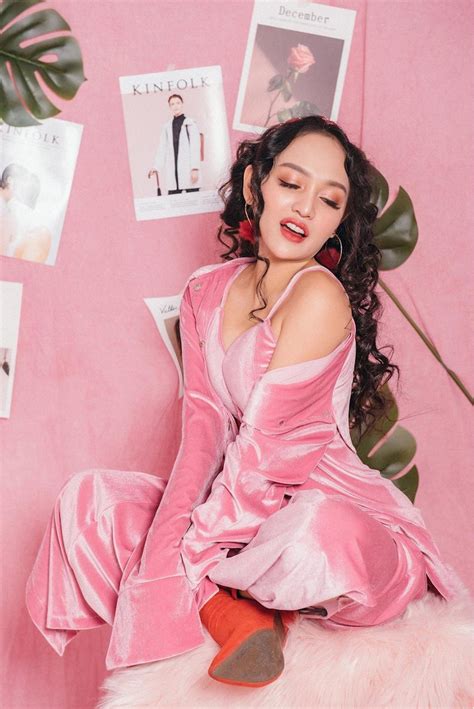 Hot girl Tường Vy ngọt ngào và gợi cảm trong bộ ảnh mới Người đẹp Việt Giải Trí