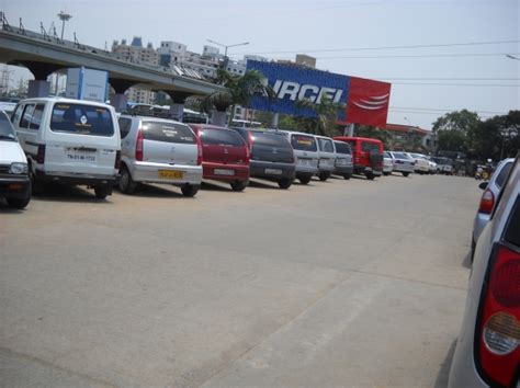 Car Parking Area At Koyambedu Bus Stand In Chennai Veethi