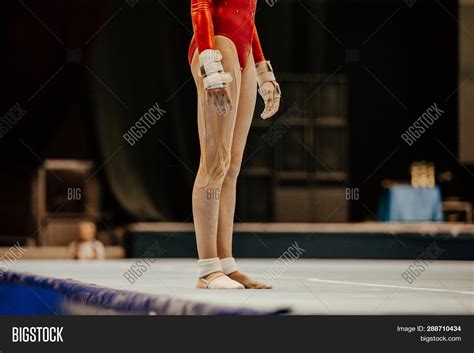 Woman Gymnast Image & Photo (Free Trial) | Bigstock