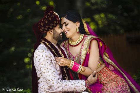 Pin By Catherine Abd On Indian Wedding Kissing Couples Couples