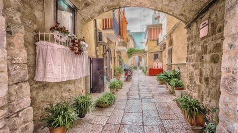 bari city guide theitalyexpert