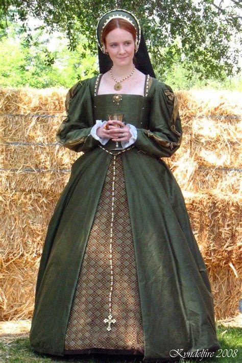 Tudor Costume Só Mais Um Site Renaissance Fashion Renaissance Dresses