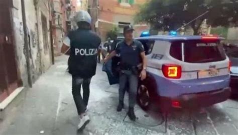 Alto Impatto Ai Quartieri Spagnoli Arresti Gazzetta Di Napoli