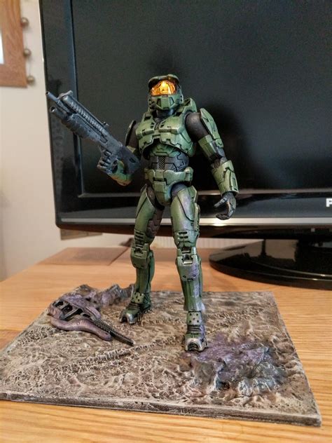 Made This Custom Halo 2 Statue From One Of My Old Figures Would Love