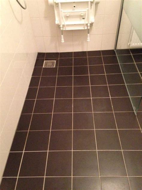 Bathroom Tiles Non Slip – Everything Bathroom