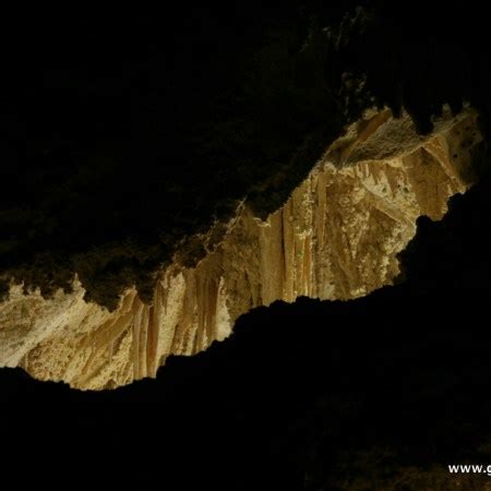 Exploring the Captivating Carlsbad Caverns | GearDiary