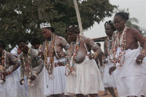 Togo Epe Ekp Une Tradition D Sacralis E Des Joyaux Transform S En