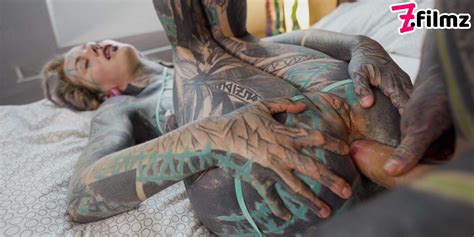 Tattooed Alt Babe Anuskatzz Enjoys Taking A Big Cock Up Her Tight Asshole Photos