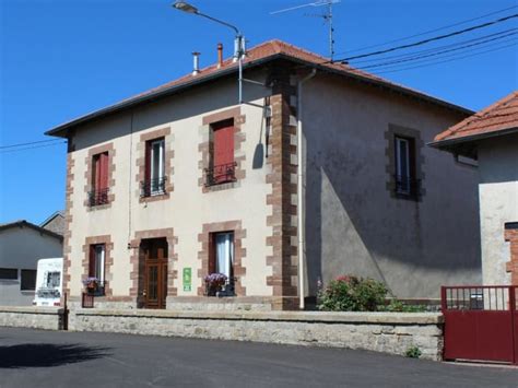 Gîte familial au bord du Canal de la Marne au Rhin idéal pour pêche et