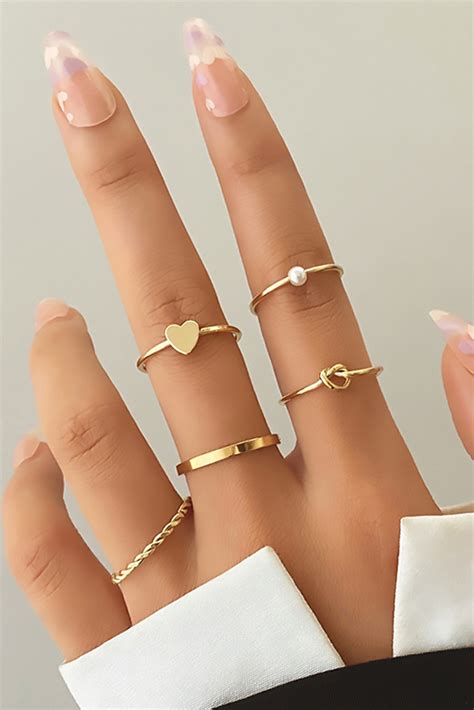 Victorias Vogue Punk Gold Geometric Round Love Heart Rings Set For