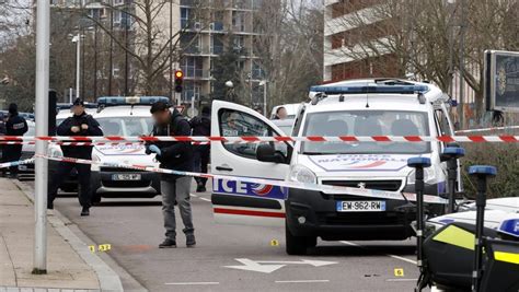 Attaque Au Couteau Dans Une épicerie à Metz Trois Hommes Ont été Mis