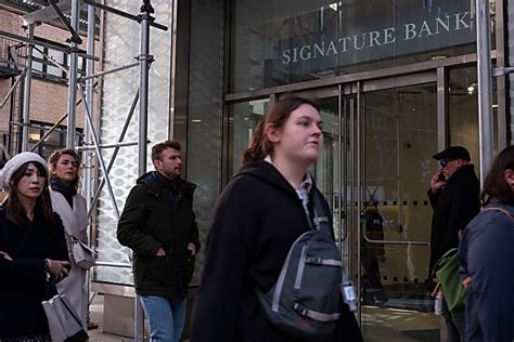 New York Community Bancorp Stock Jumps After Fdic Says Its Flagstar Bank To Assume Signature