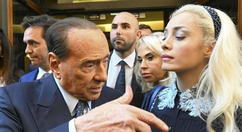 Berlusconi e l eredità Marta Fascina e la lotta intestina con i