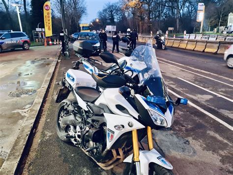 Ville De Clamart On Twitter Les Policiers Municipaux M Nent Des