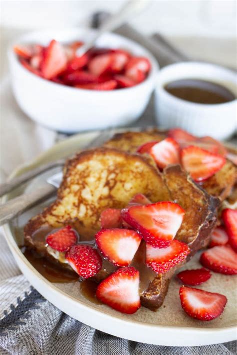 Creme Brulee French Toast With Creamy Maple Syrup Cheesecake Factory