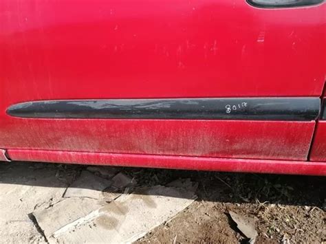 Moldura Puerta Del Izq Nissan Almera 2002 2005 MercadoLibre