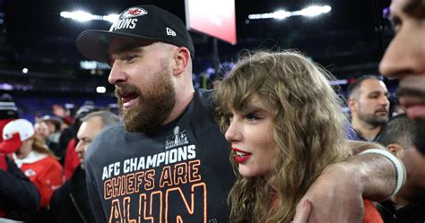 Video: Travis Kelce Trolled About Taylor Swift Pro... Travis Kelce and