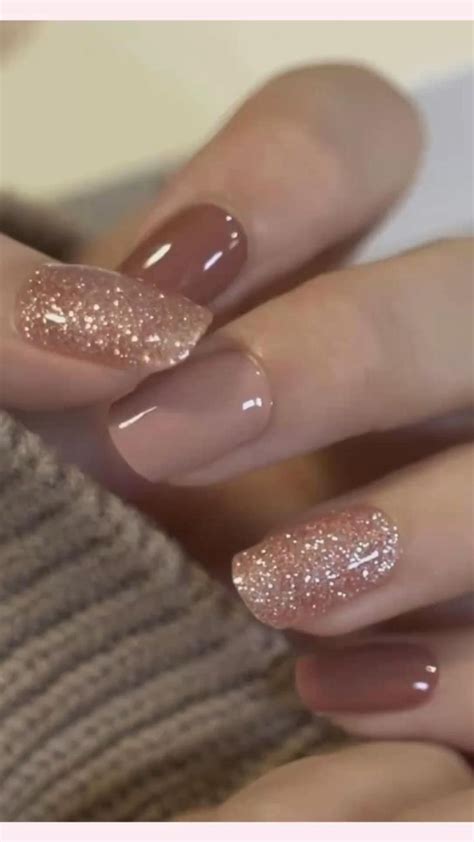 Smalti Nude Valentinafahionbeauty Unghie Idee Unghie Autunnali Unghie Semplici Ed Eleganti