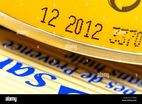 USE BY DATE Stock Photo - Alamy