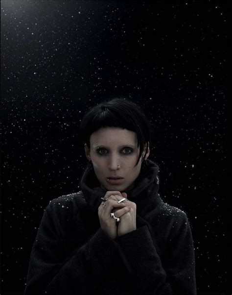 Rooney Mara as Lisbeth Salander The Girl With the Dragon Tattoo (2011) dir. David Fincher en 2024