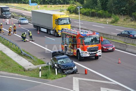 Fridersdorf PKW Kracht Auf LKW Blaulichtreport Lausitz