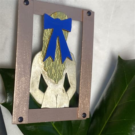 Unusual Kitsch Nude Blond Girl Vintage Sterling Silve Gem