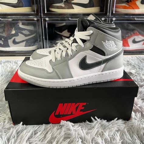 Jordan 1 Mid Light Smoke Grey Nike Air Jordan 1 Mid Light Smoke Grey