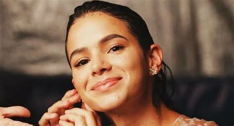 Bruna Marquezine Detona Classe F Que Criticou Seu Cabelo