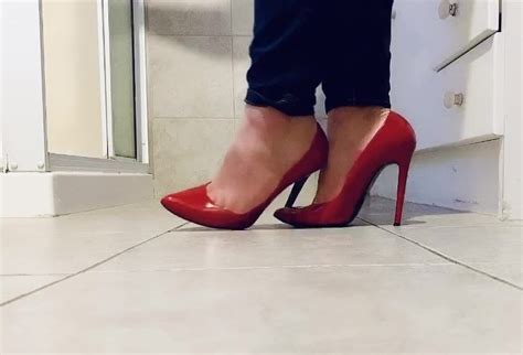 Playing In Her Red Stilettos Joi Amateur Porn Xhamster