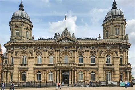 Visiting Hull Maritime Museum in Hull