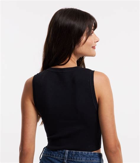 Blusa Regata Cropped Em Viscose Canelada Preto