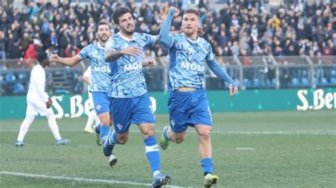 Serie B Quote Promozione Due Sorprese Nella Corsa Alla Serie A La