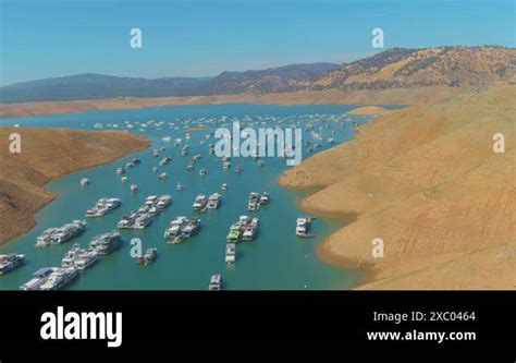 2021 Amazing Aerial Over Drought Stricken California Lake Oroville