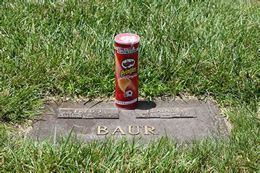 Did You Know…Inventor Of Pringles Buried In A Pringles Can – Quad ...