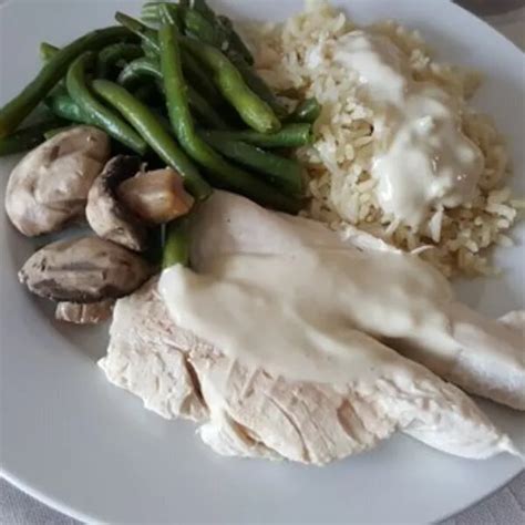 Aiguillettes de poulet légumes et riz sauce fromage frais Recette i