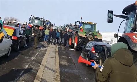 Fermierii I Transportatorii Au Ncercat S Blocheze Vama Albi A Ntre