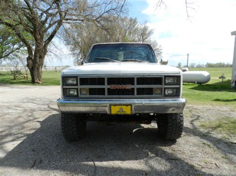 1983 Gmc K2500 Sierra Classic Standard Cab Pickup 2 Door 454 4x4 34 Ton