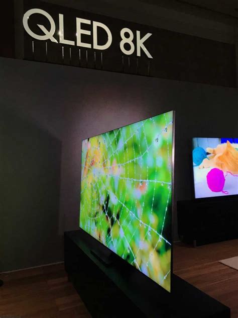 Hands on with the new Samsung Q950TS 8K QLED TV | TechNuovo