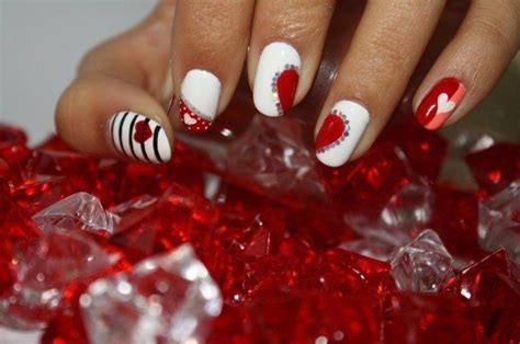 Happy Valentinstag Mit Sch Nem Nageldesign Zum Fest Logischerweise