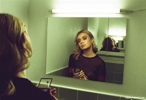 Claudia Thompson Nude OnlyFans Leaks Fappening FappeningBook