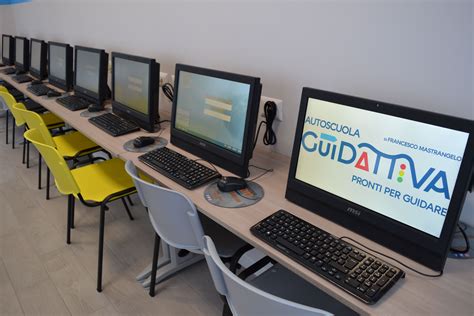 Autoscuola Con Medico In Sede