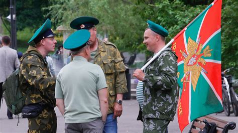 Putin Recognizes Border Guards As War Veterans The Moscow Times