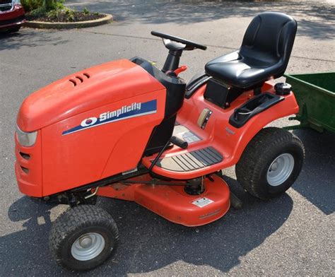 2002 Simplicity Regent 38 20 HP Briggs And Stratton Lawn