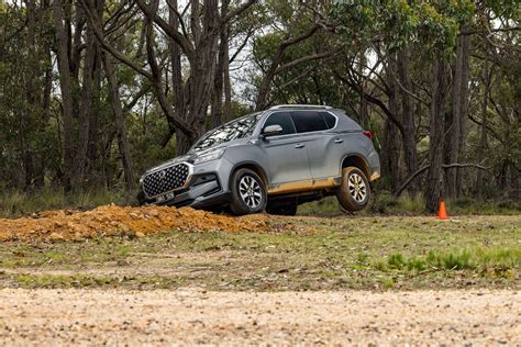 Best 4wd Suv Off Road Revealed Mu X Vs Landcruiser Vs Patrol Vs Defender Vs Everest Vs Lx600 Vs