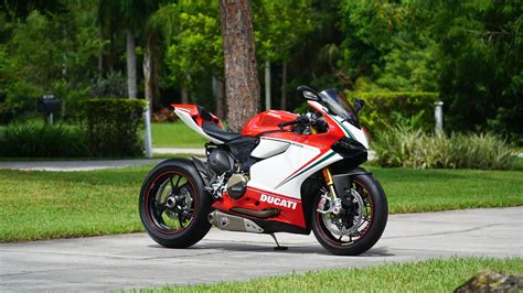 Mile Ducati Panigale S Tricolore Is An Exotic Gem You