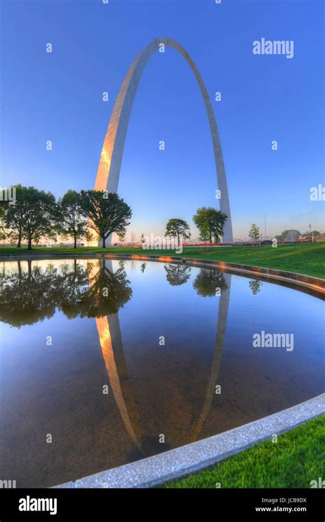 The Gateway Arch In St Louis Missouri Stock Photo Alamy